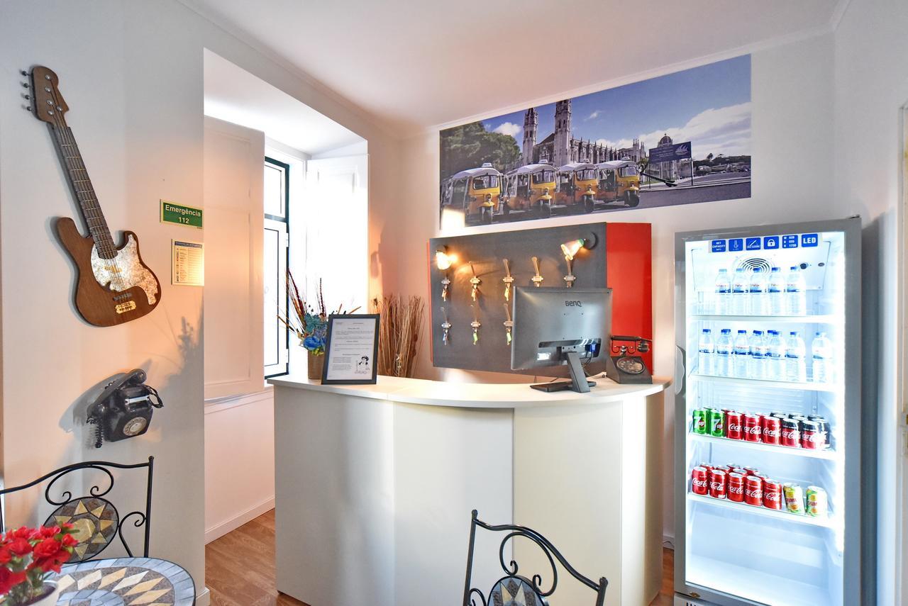 Train Lisbon Hostel Εξωτερικό φωτογραφία