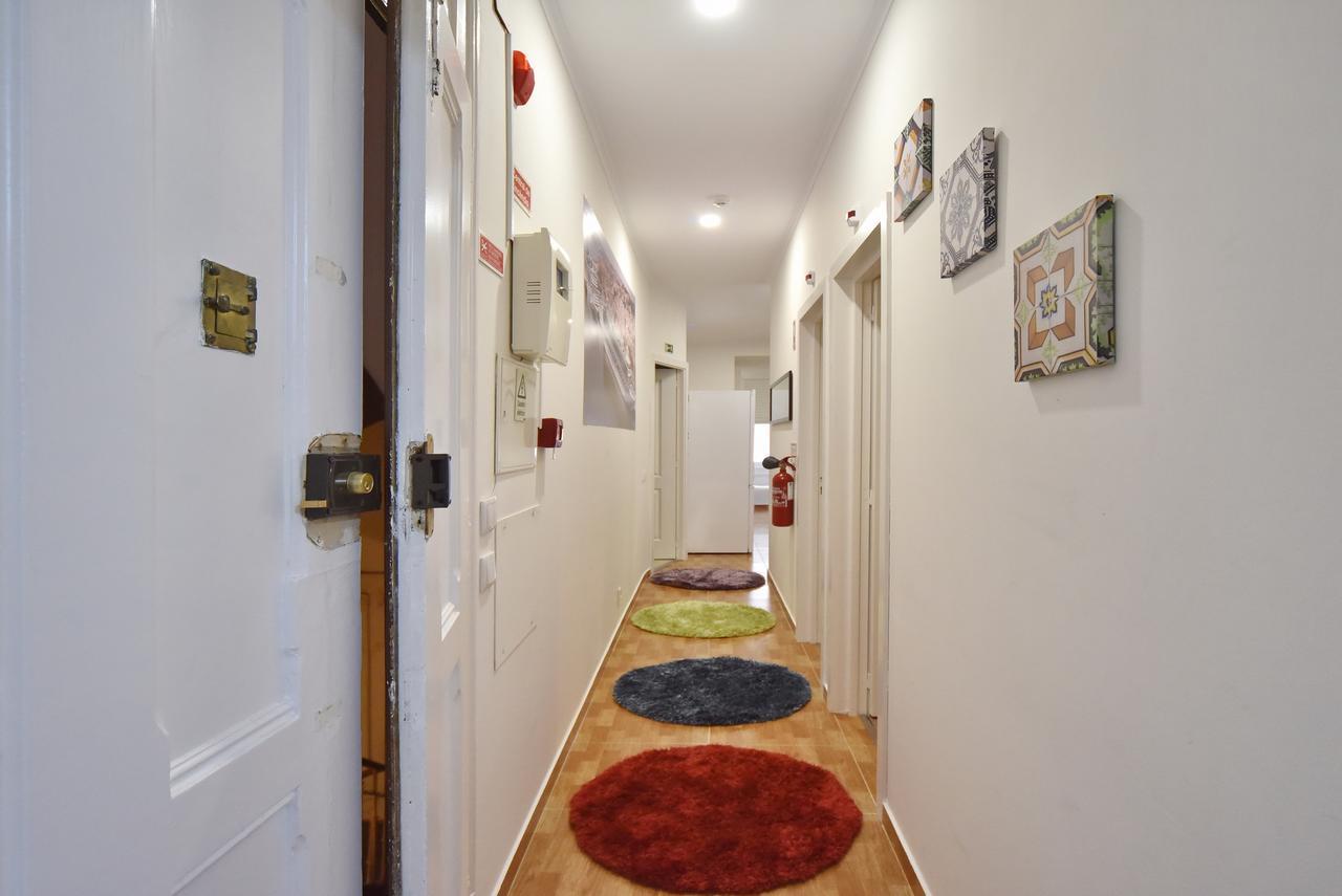 Train Lisbon Hostel Εξωτερικό φωτογραφία